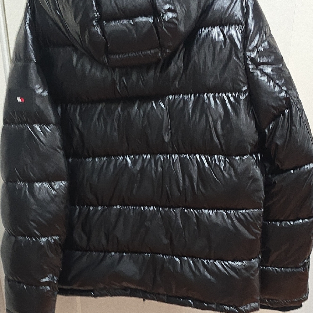 Tommy Hilfiger Shiny Black Puffer Jacket - Picture 7 of 7